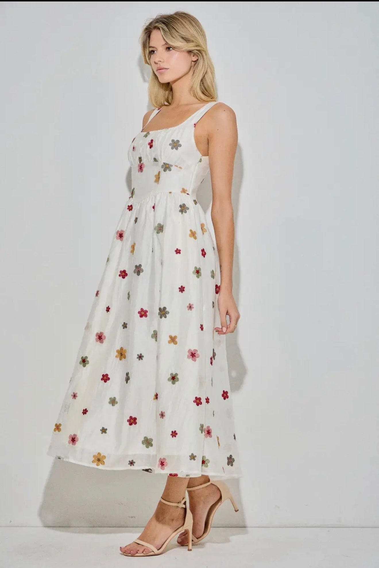Floral Embroidered Sleeveless Maxi Dress