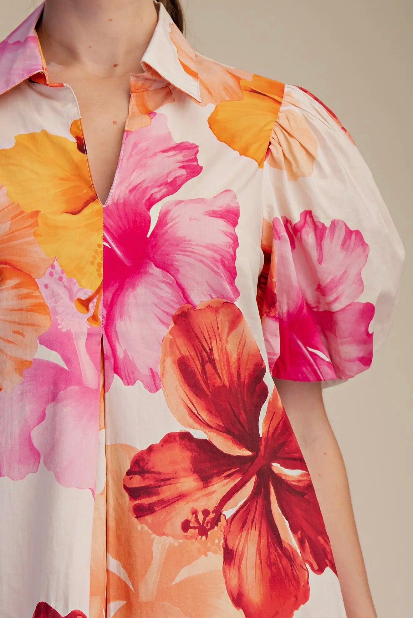 Light Weight Collar V-neck midi dress